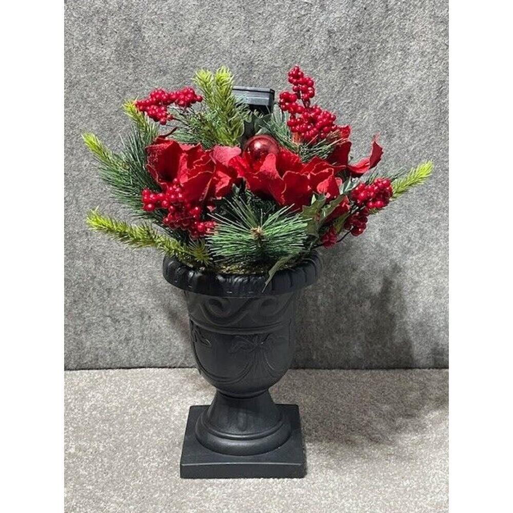 Christmas Solar Greenery with Urn 6x18